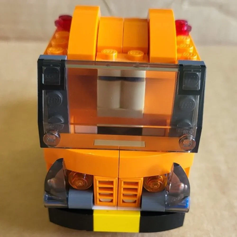 LEGO Creator‎ 3-1 Sunset Speeder 100 Complete with Manual 31017 No Box